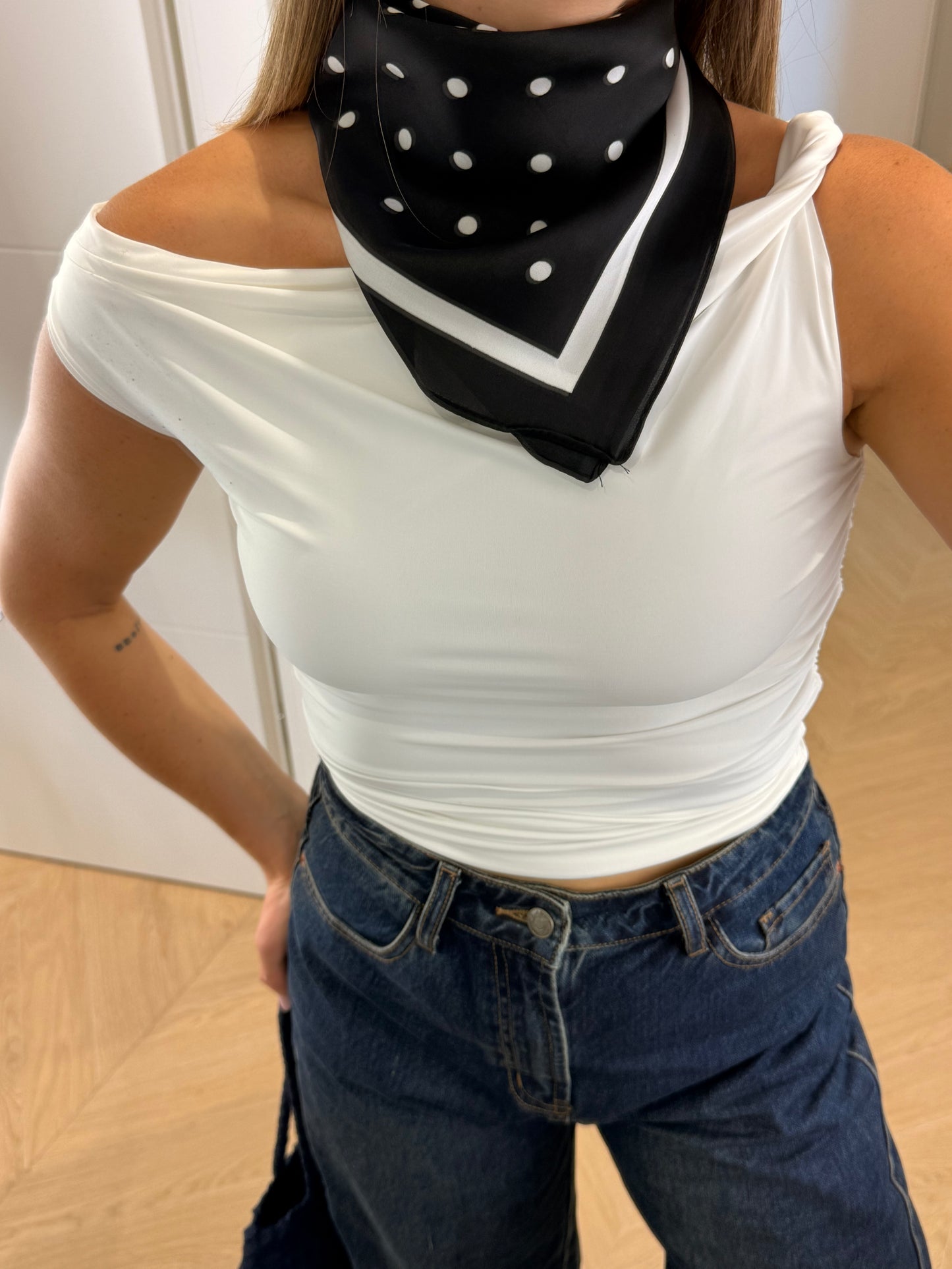 Foulard à pois
